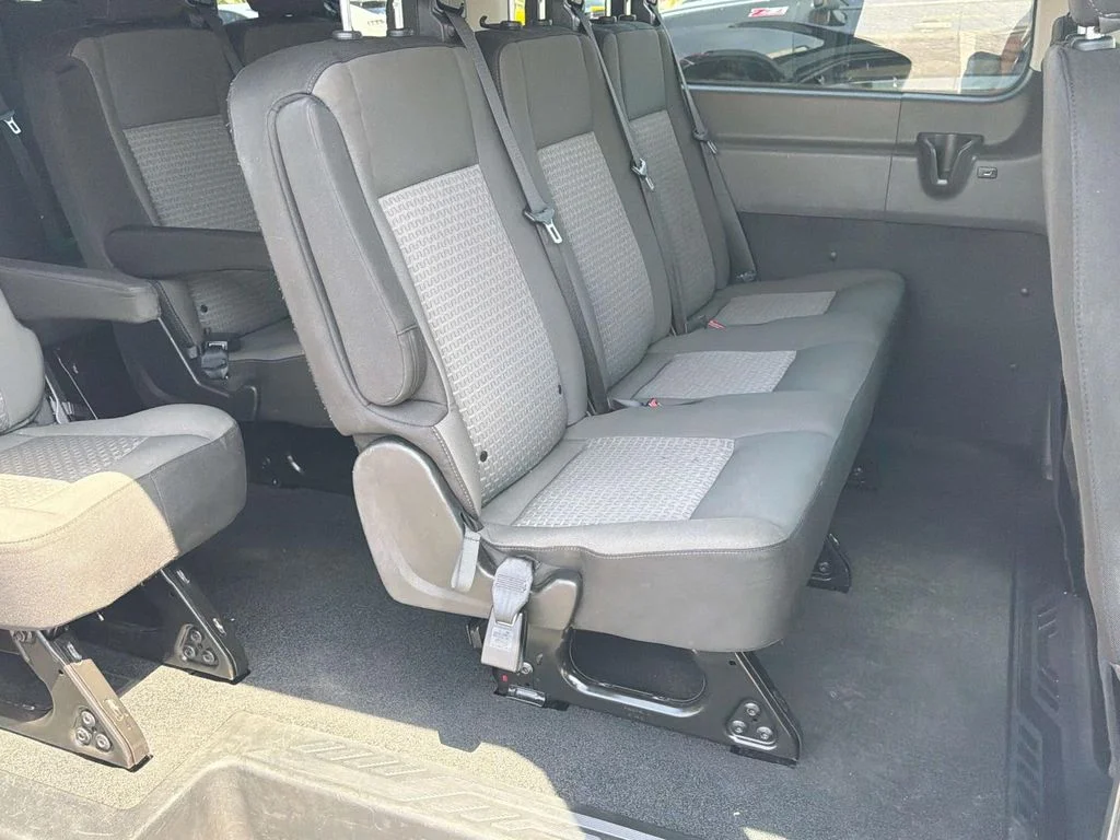 Used 2022 Oxford White Ford XLT image 31