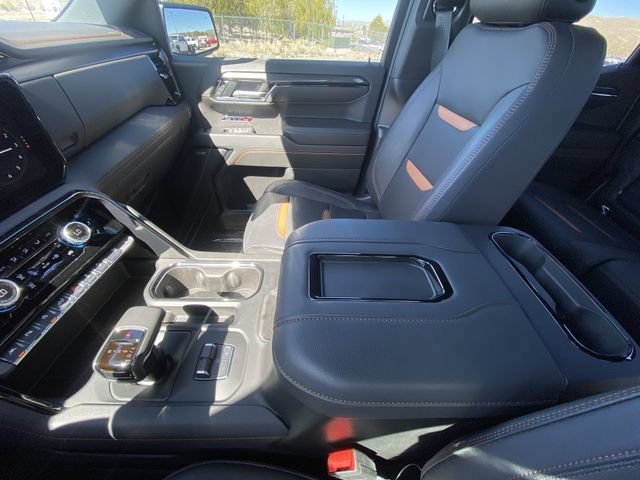 Used 2022 Summit White GMC AT4 image 21