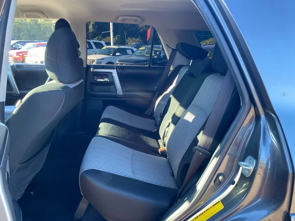 Used 2016 Gray Toyota SR5 image 8