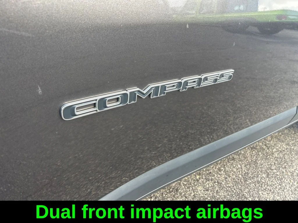 Used 2019 Gray Jeep Latitude image 20