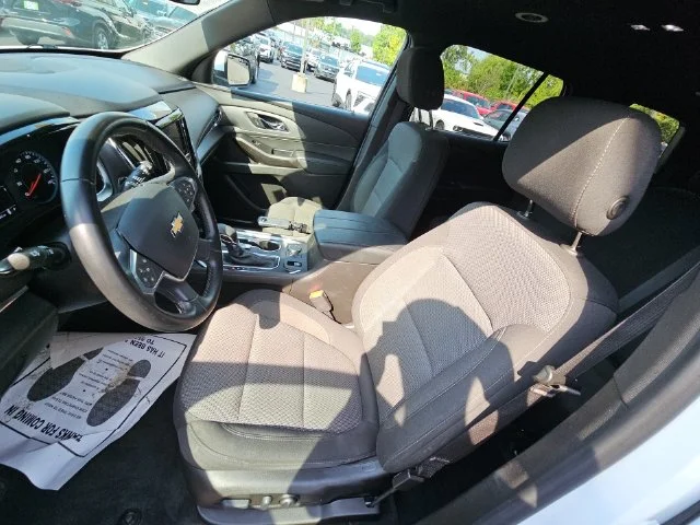 Used 2023 White Chevrolet LT image 28