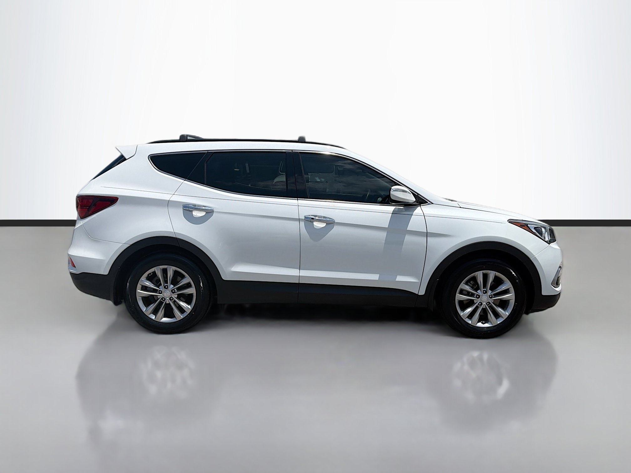 Used 2018 Pearl White Hyundai 2.0T image 6