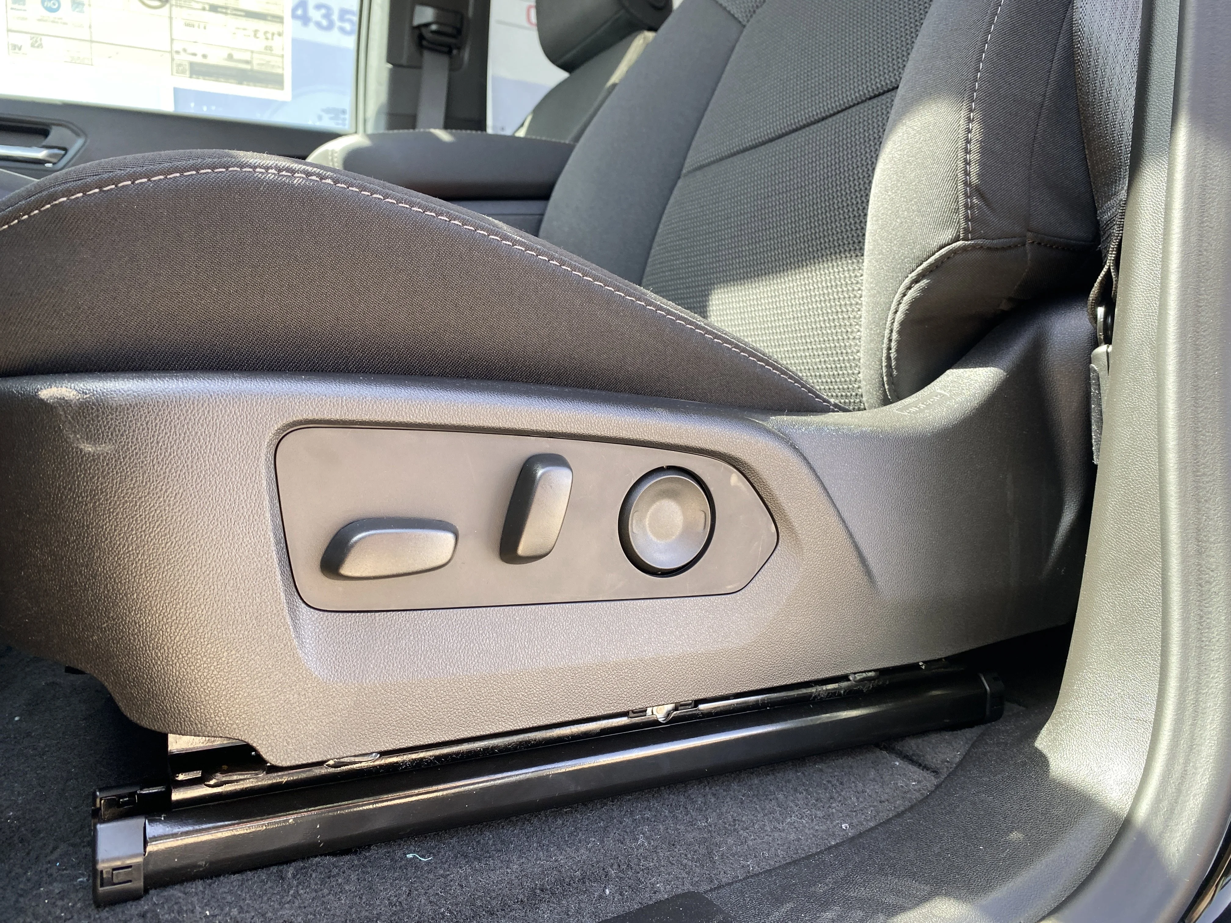 New 2026 ONYX BLACK GMC 4WD Elevation image 27