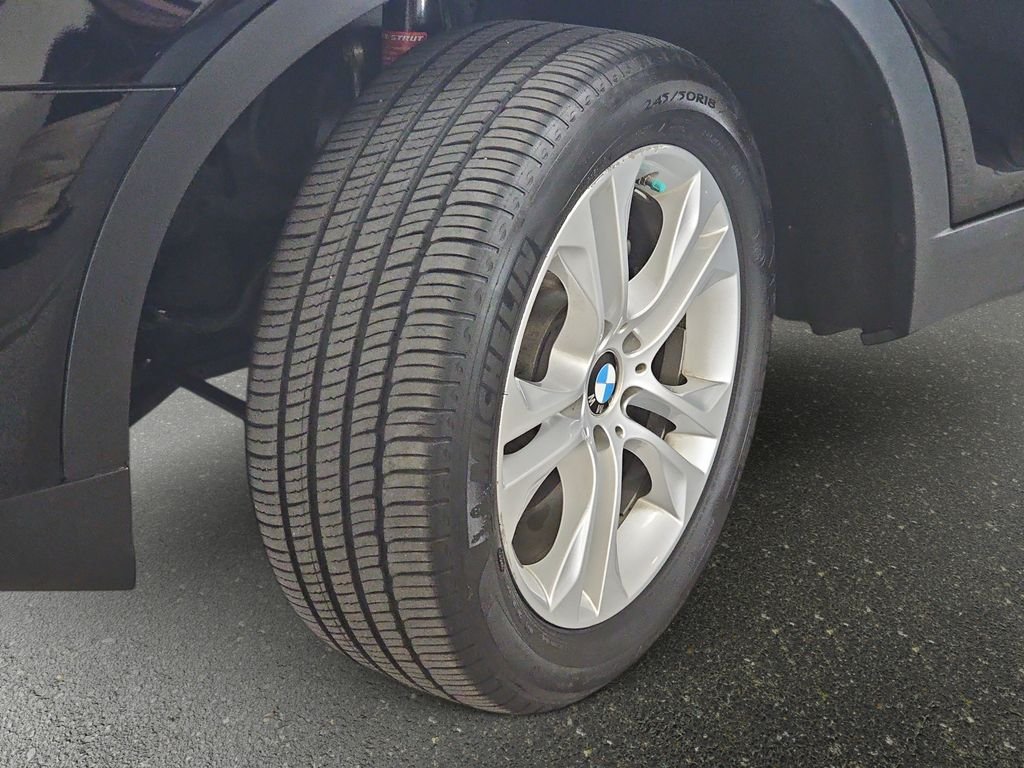 Used 2016 Black BMW xDrive28i image 35