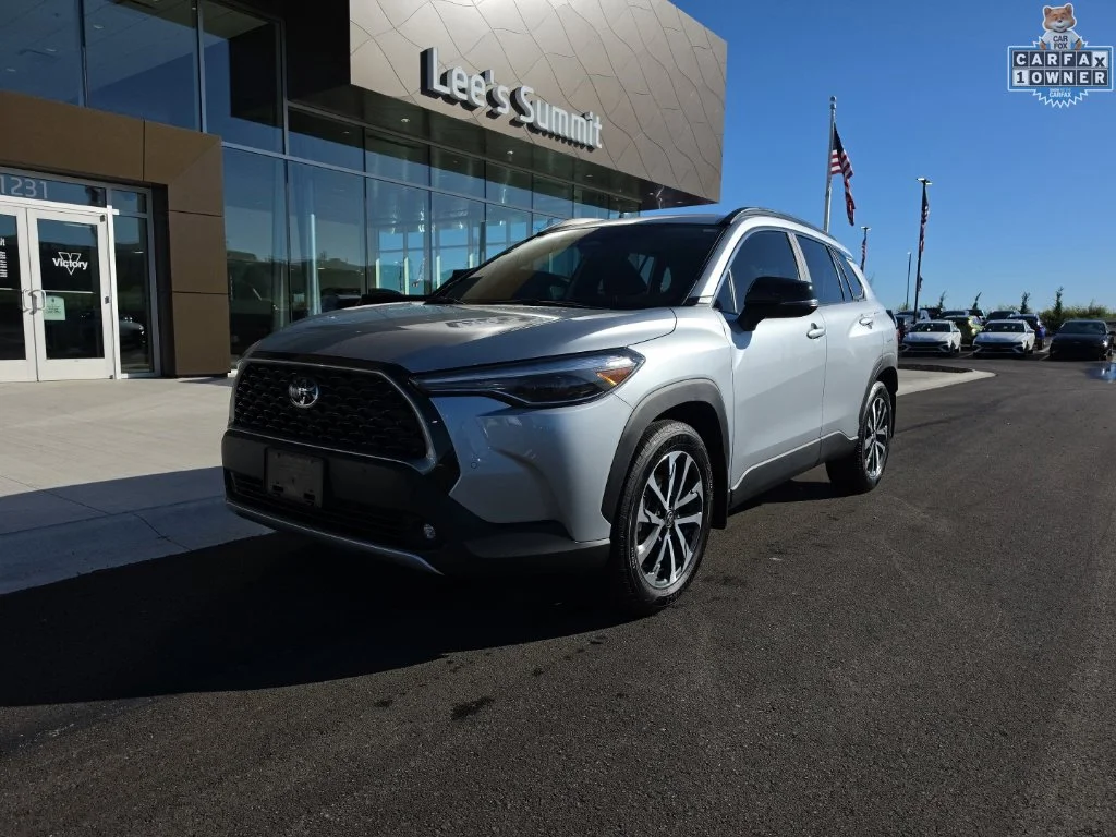 2025 Toyota Corolla Cross XLE