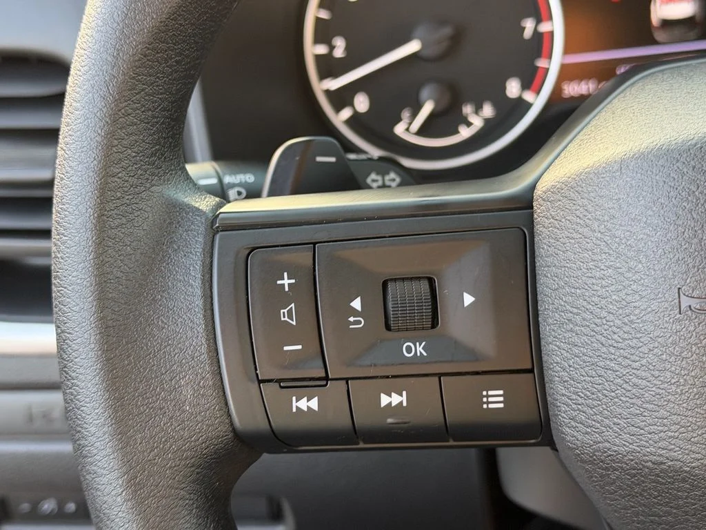 Certified Used 2025 White Nissan S image 24