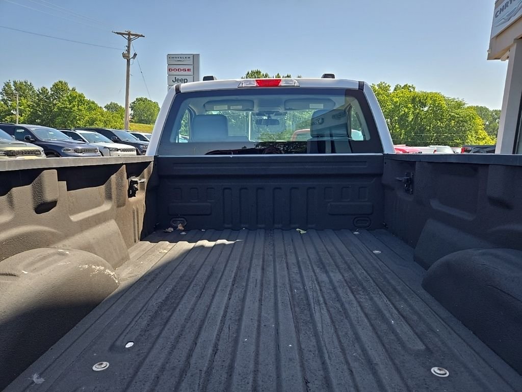 Used 2021 White Ford XL image 23