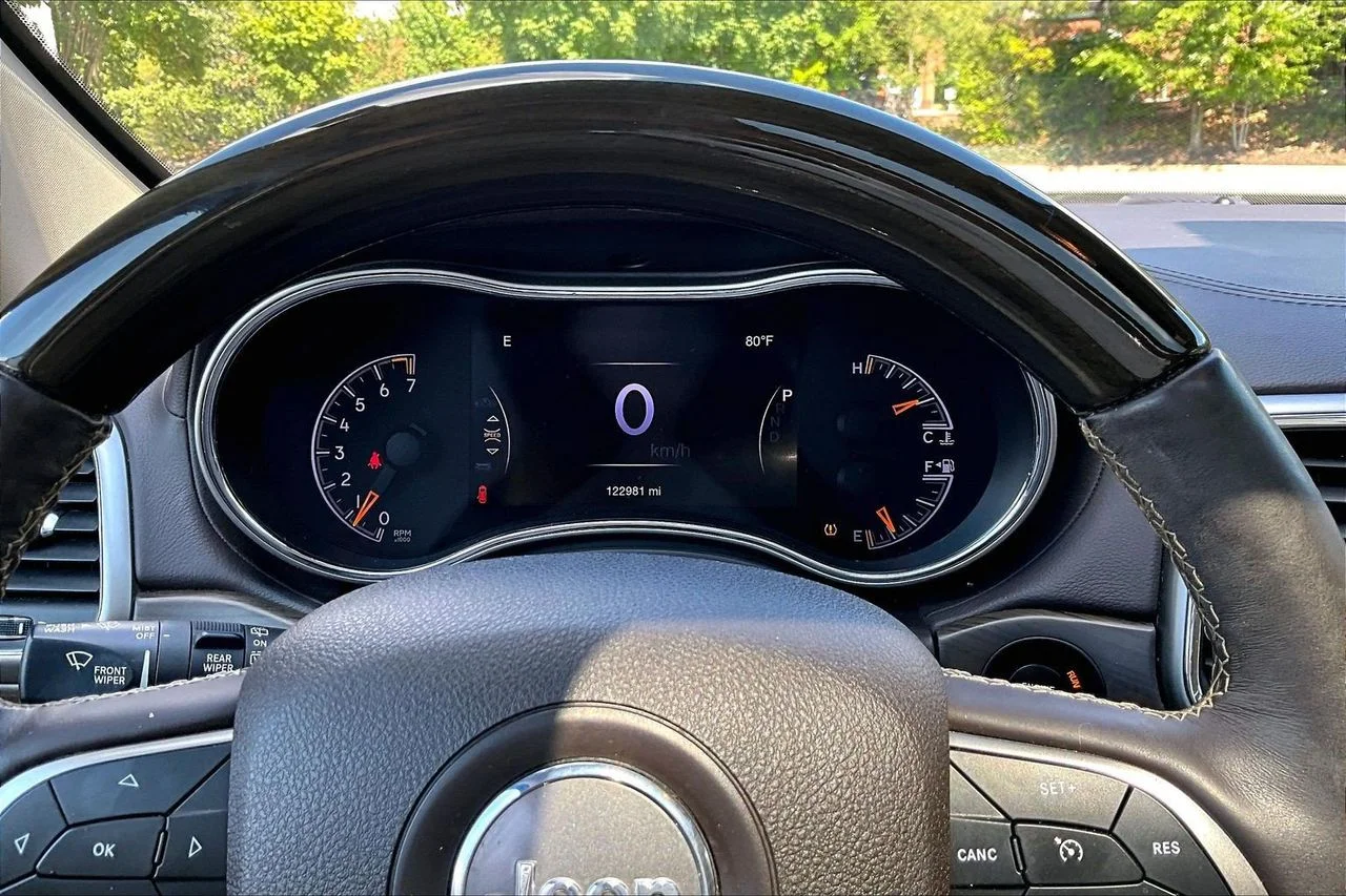 Used 2018 White Jeep Overland image 9