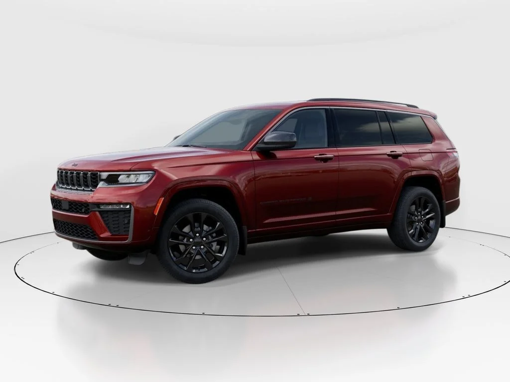 New 2026 Velvet Red Pearl-Coat Exterior Paint Jeep Limited Reserve image 2