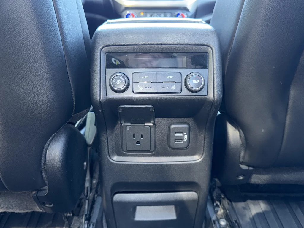 Used 2019 Black GMC Denali image 27