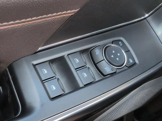New 2026 Star White Metallic Tri-Coat Ford King Ranch® image 27
