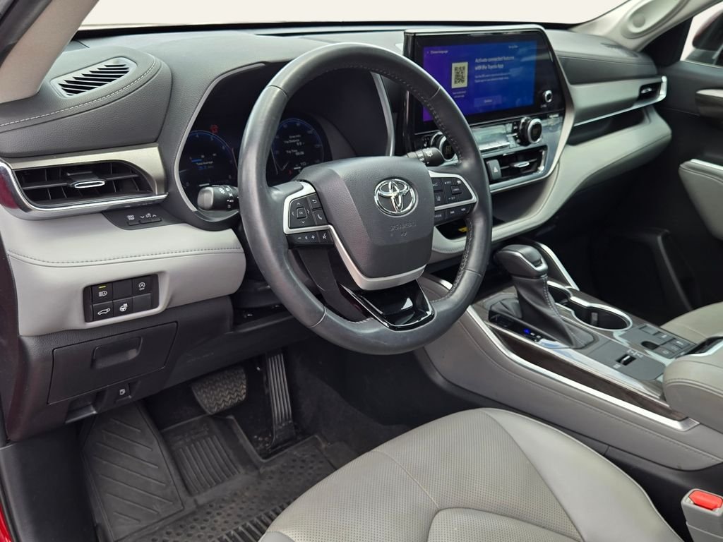 Used 2023 Red Toyota Limited image 23