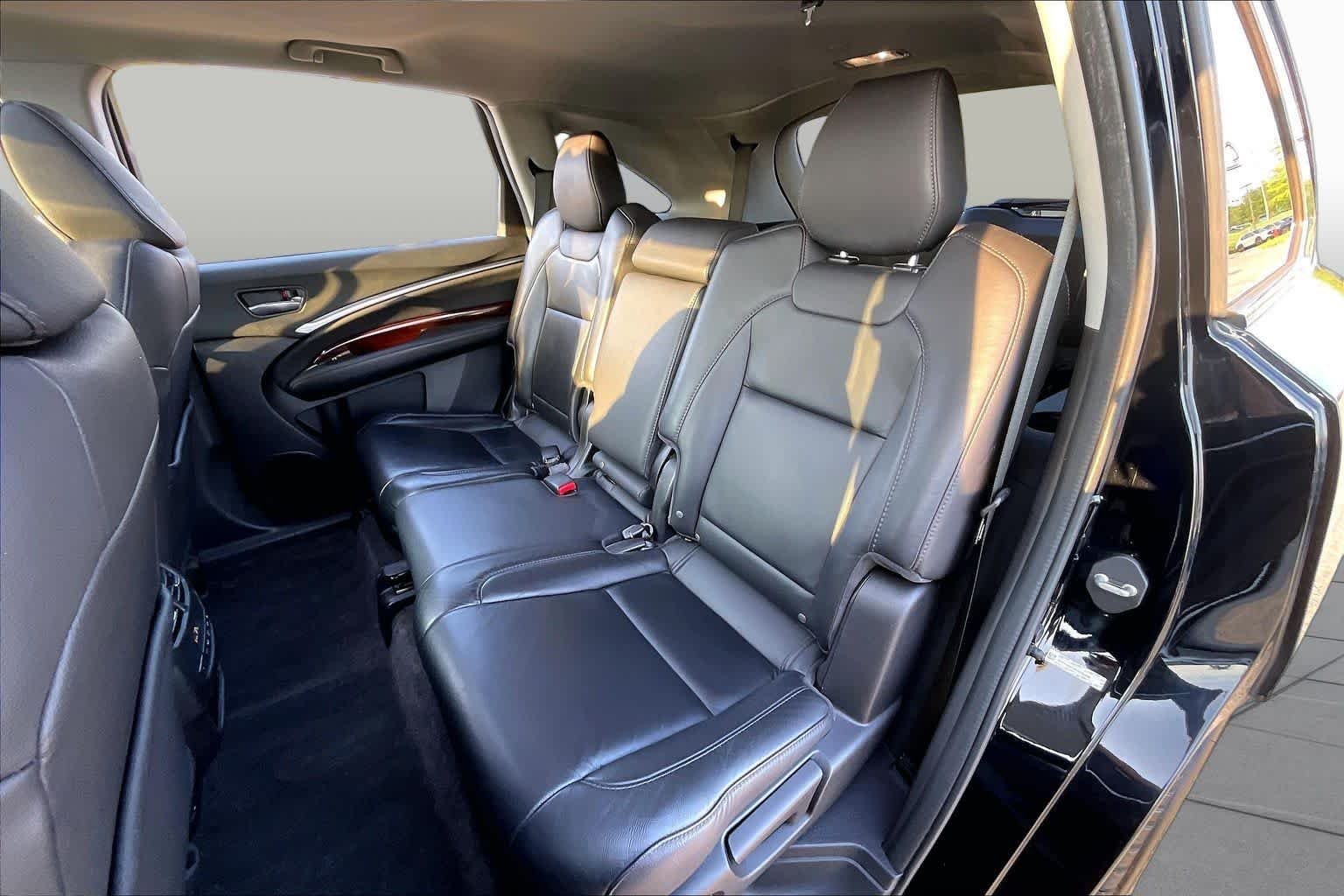 Used 2015 Crystal Black Pearl Acura  image 20