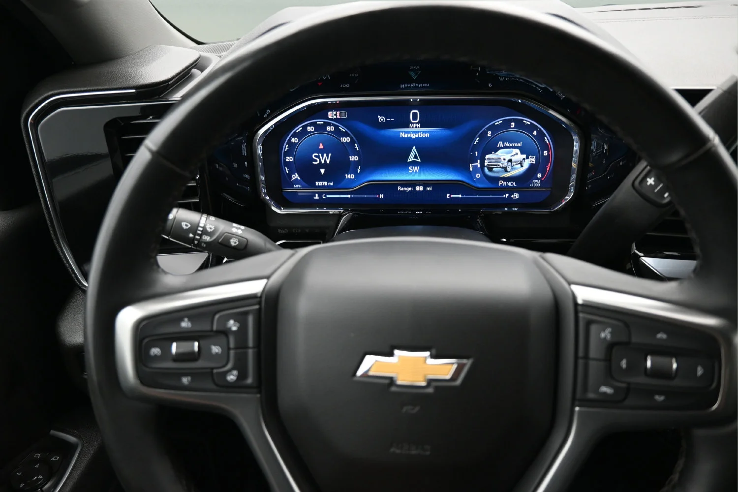 Used 2025 Summit White Chevrolet LT image 14
