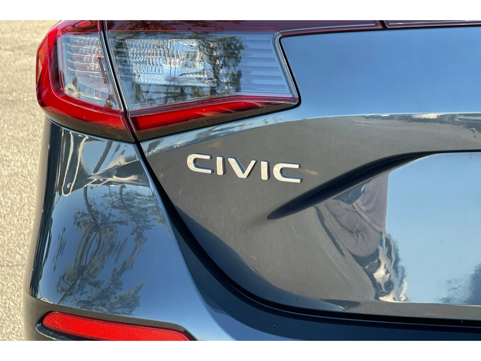 Used 2024 Meteorite Gray Metallic Honda LX image 46
