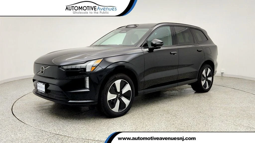 2025 Volvo EX90 Twin Motor Plus 6-Seater's photo