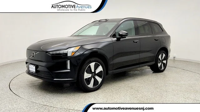 2025 Volvo EX90 Twin Motor Plus 6-Seater w/ Panoramic Roof Sunshade