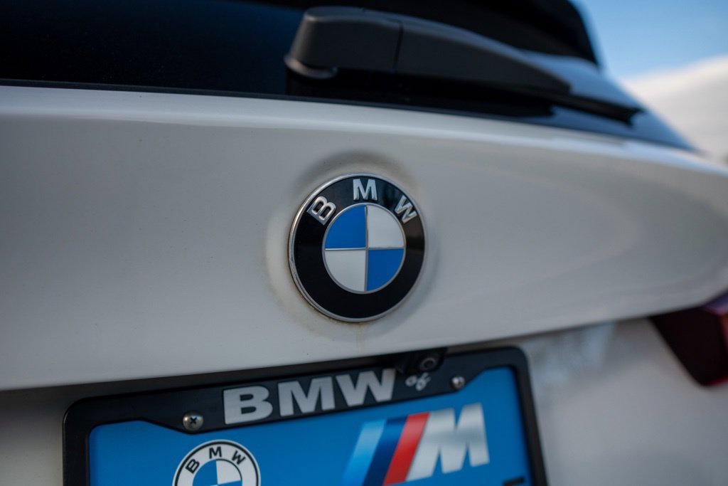 Used 2021 Alpine White BMW xDrive30i image 7