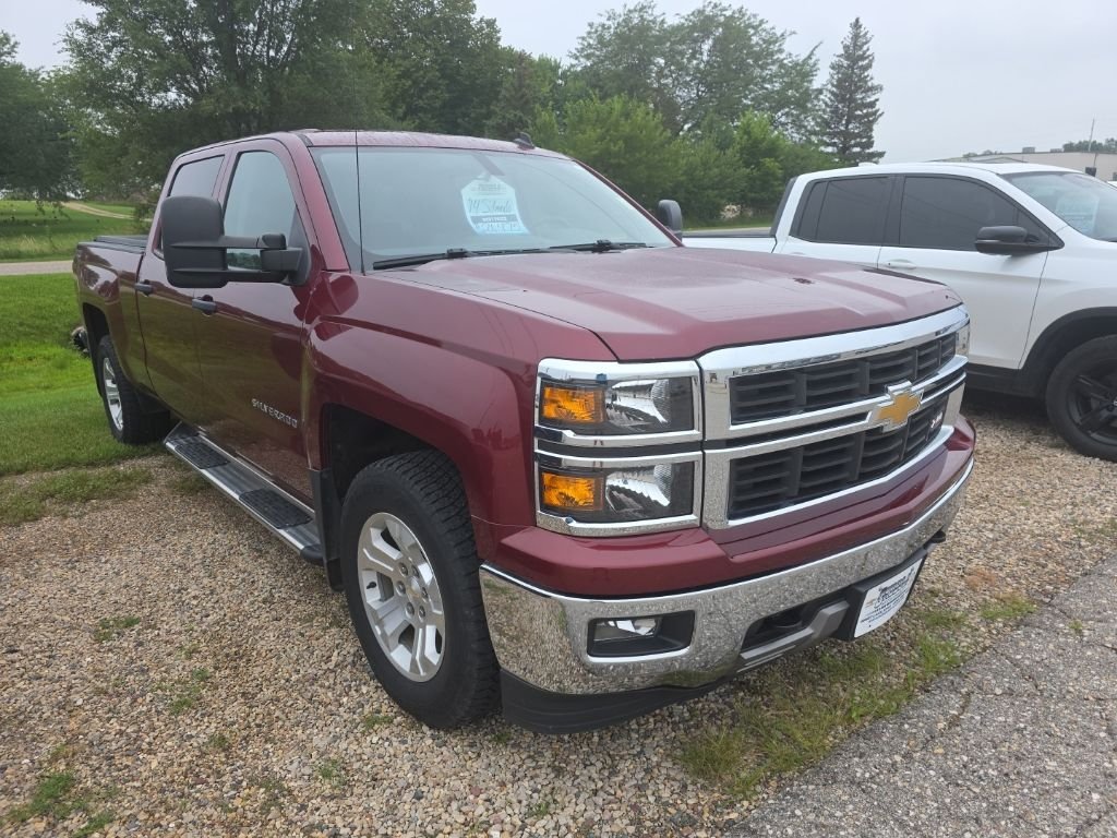 Used 2014 Red Chevrolet LT image 1