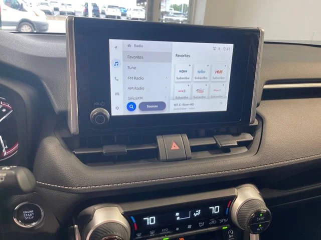 Used 2025 Ice Toyota XLE image 11