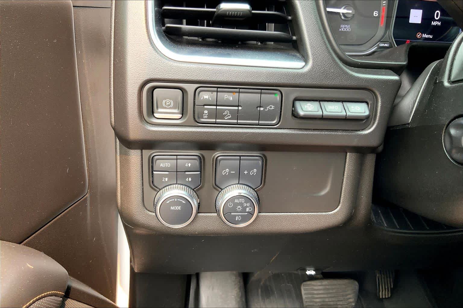 Used 2021 Summit White GMC AT4 image 32