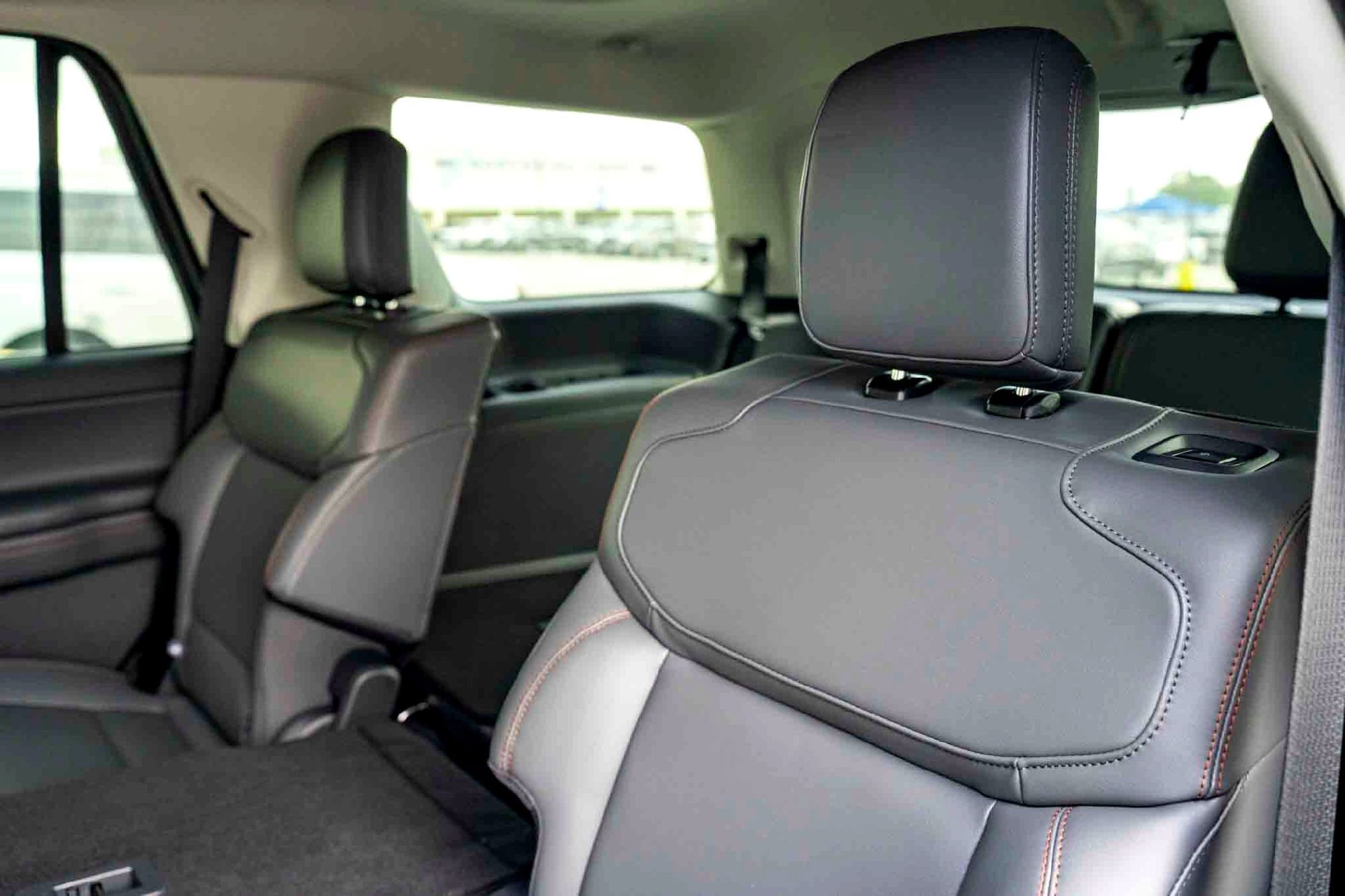 2025 Ford Expedition Active - Photo 18