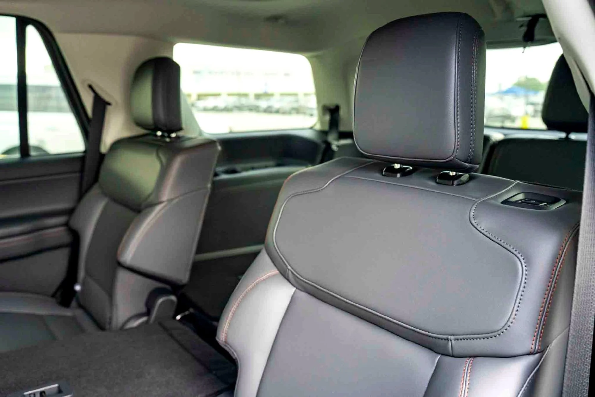 2025 Ford Expedition Active - Photo 18