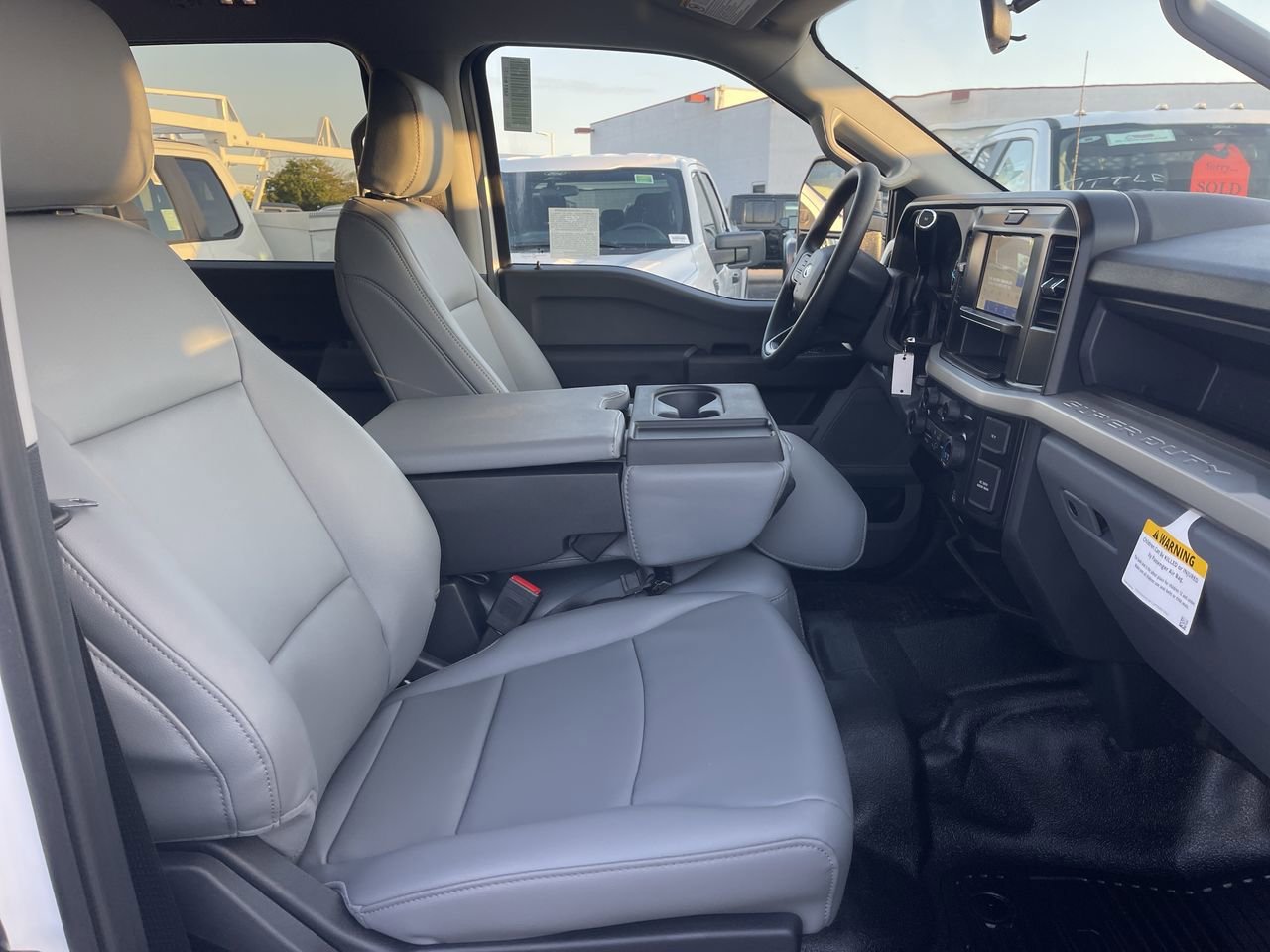 New 2026 Oxford White Ford XL image 15