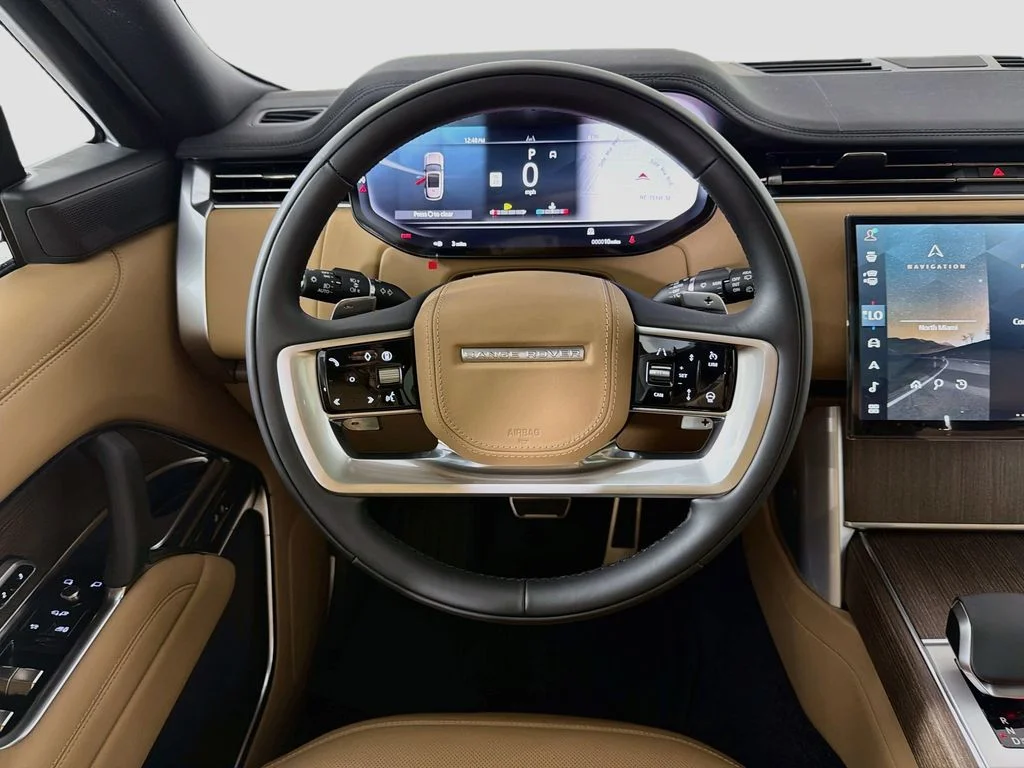 New 2027 Belgravia Green Land Rover SE image 24