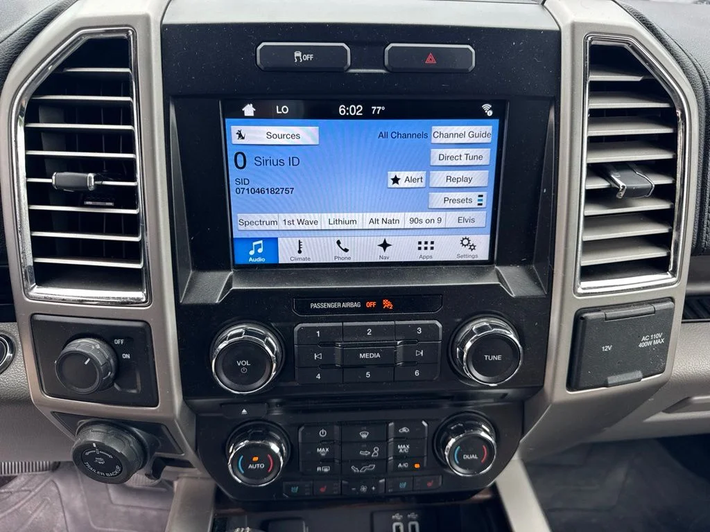 Used 2016 Ingot Silver Ford Lariat image 12