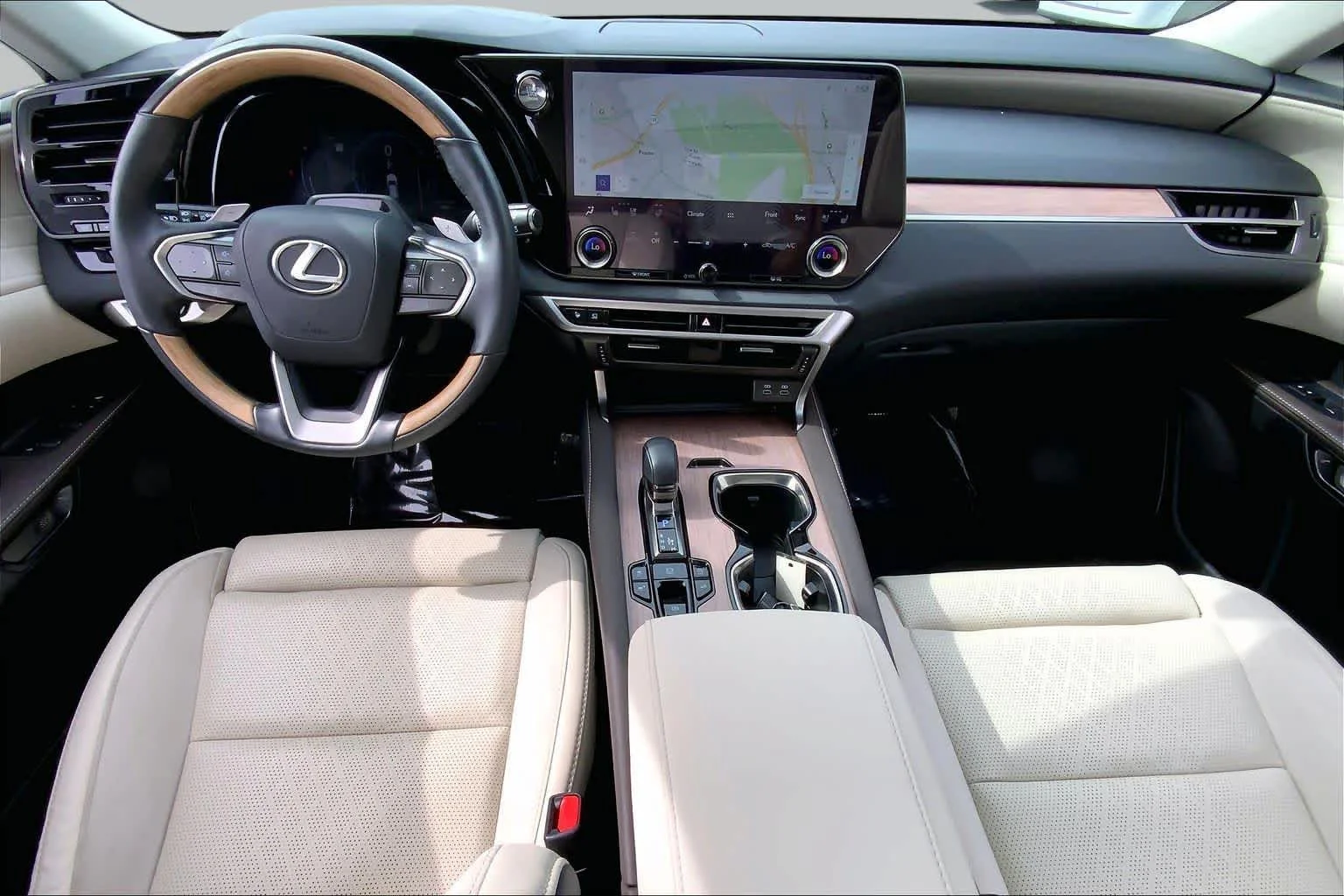 Certified Used 2024 CAVIAR Lexus Luxury image 16