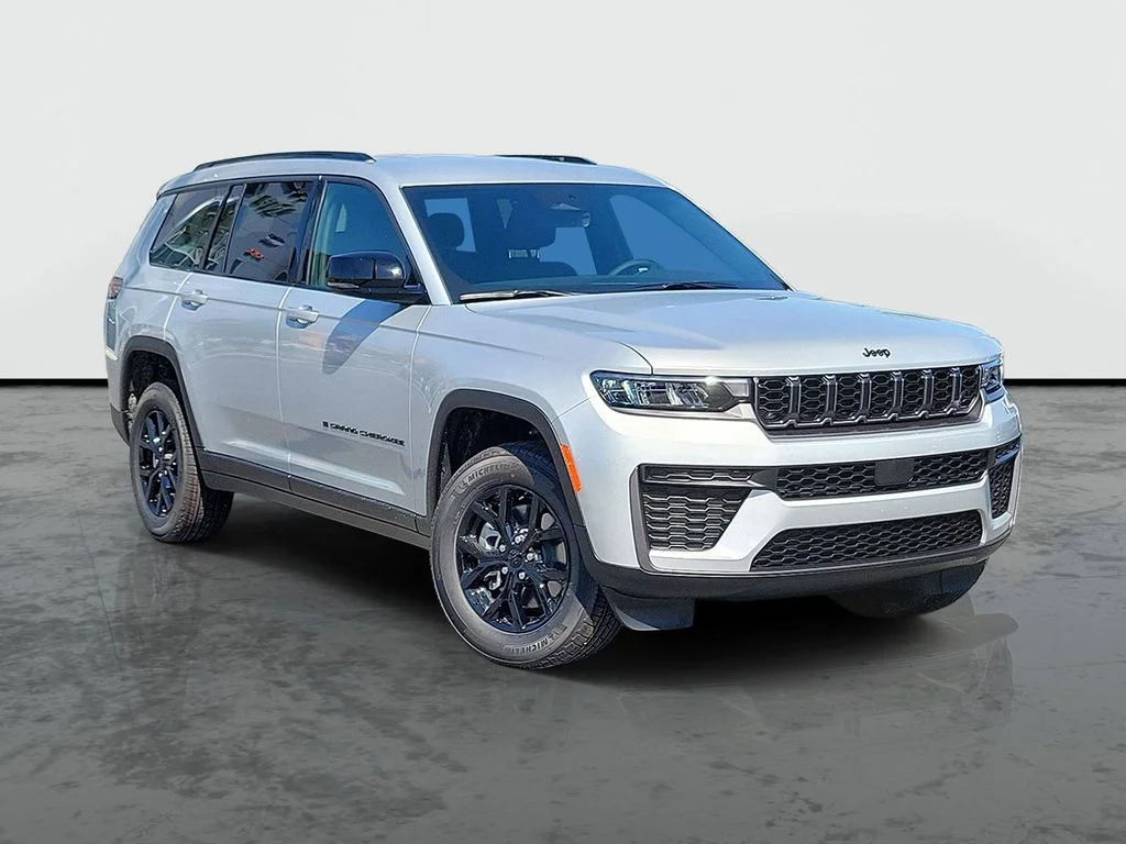 New 2026 Silver Zynith Jeep Altitude image 1