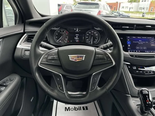 Certified Used 2025 Stellar Black Metallic Cadillac Luxury image 33