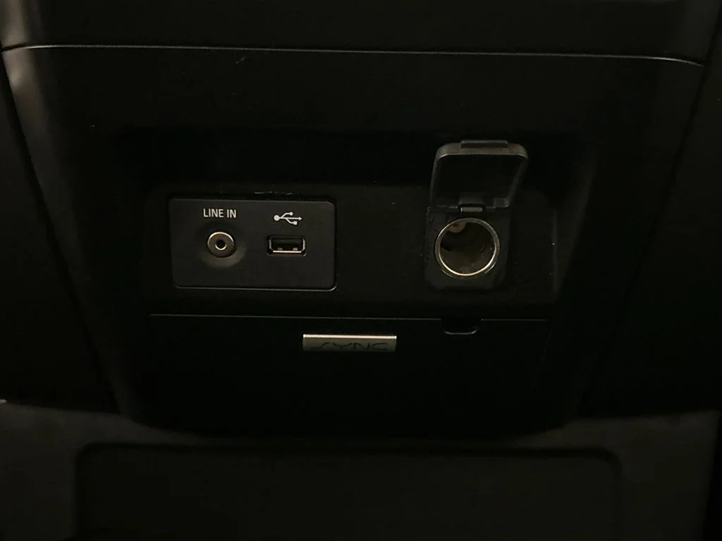 Used 2015 Blue Ford XLT image 28