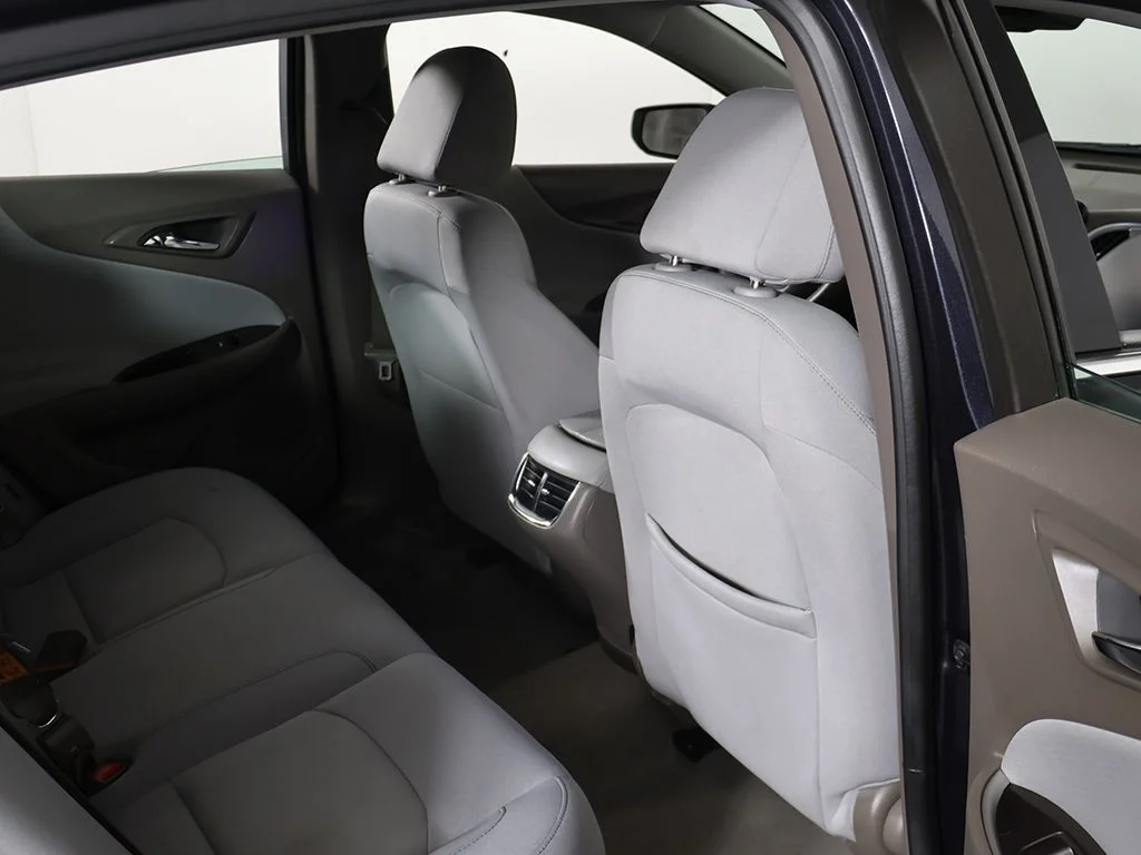 Used 2023 Gray Chevrolet LT image 25
