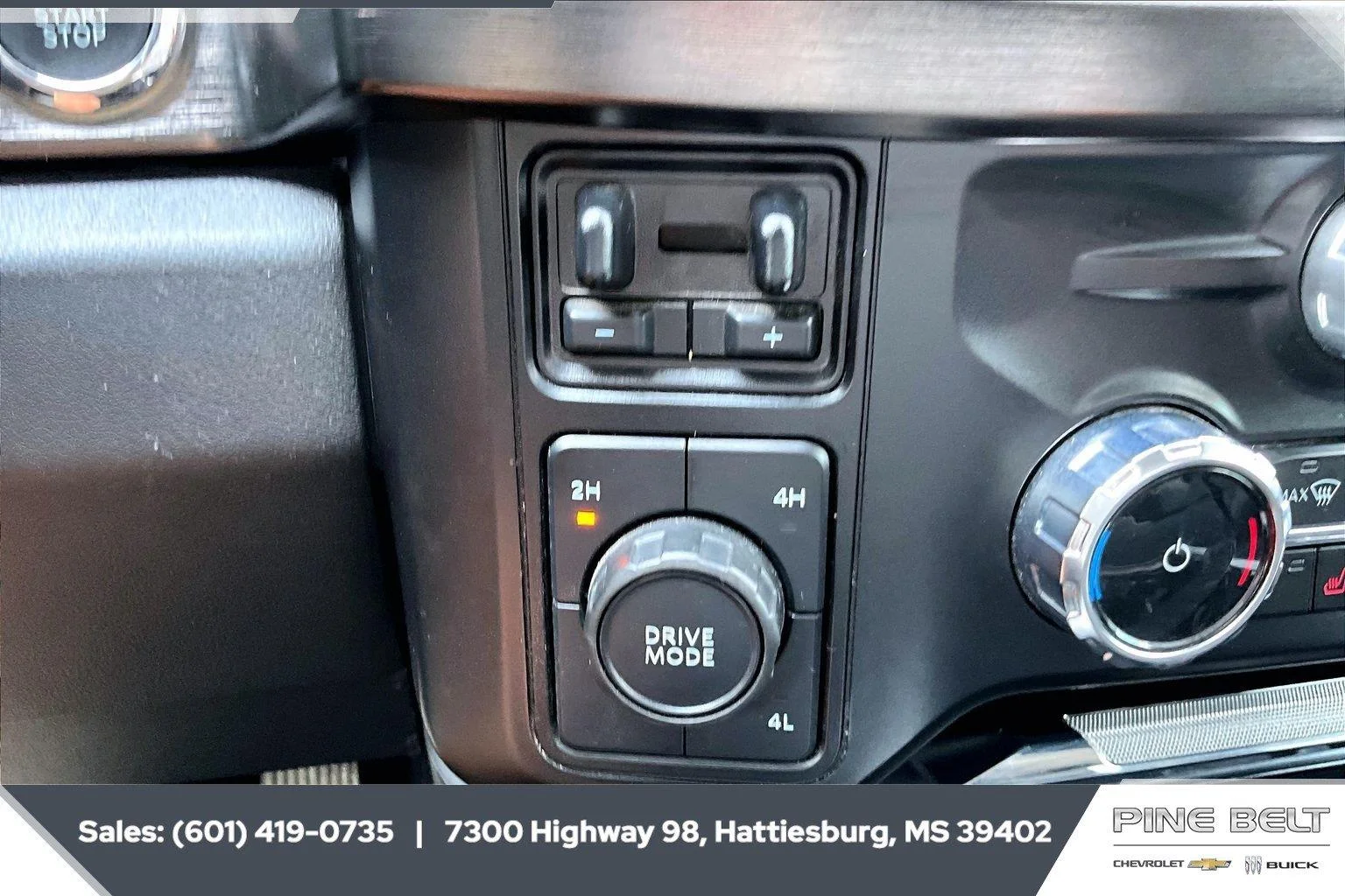 Used 2024 White Ford LARIAT image 23