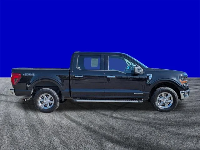 Certified Used 2024 Agate Black Metallic Ford XLT image 3