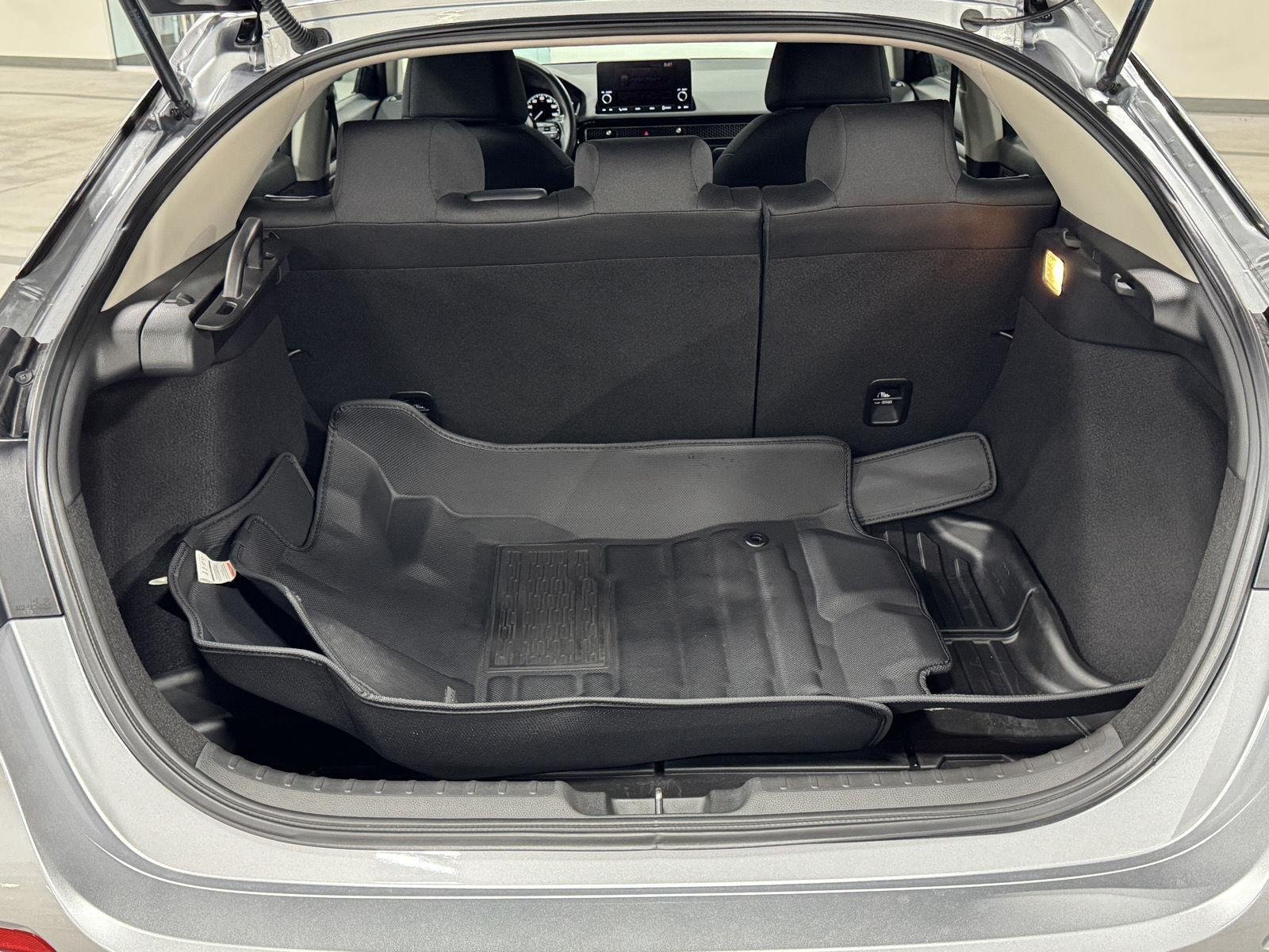 Used 2024 Lunar Silver Metallic honda LX image 5