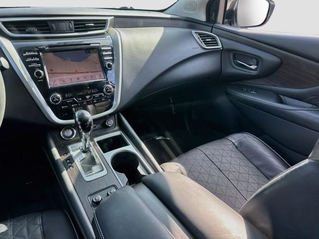Used 2020 Silver Nissan Platinum image 25