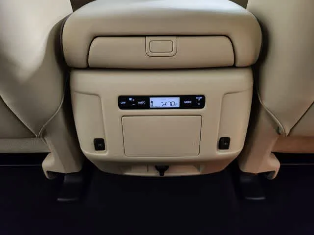 Used 2020 Moonstone White INFINITI LUXE image 30