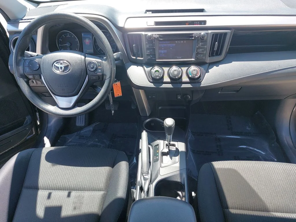 Used 2018 Gray Toyota LE image 9