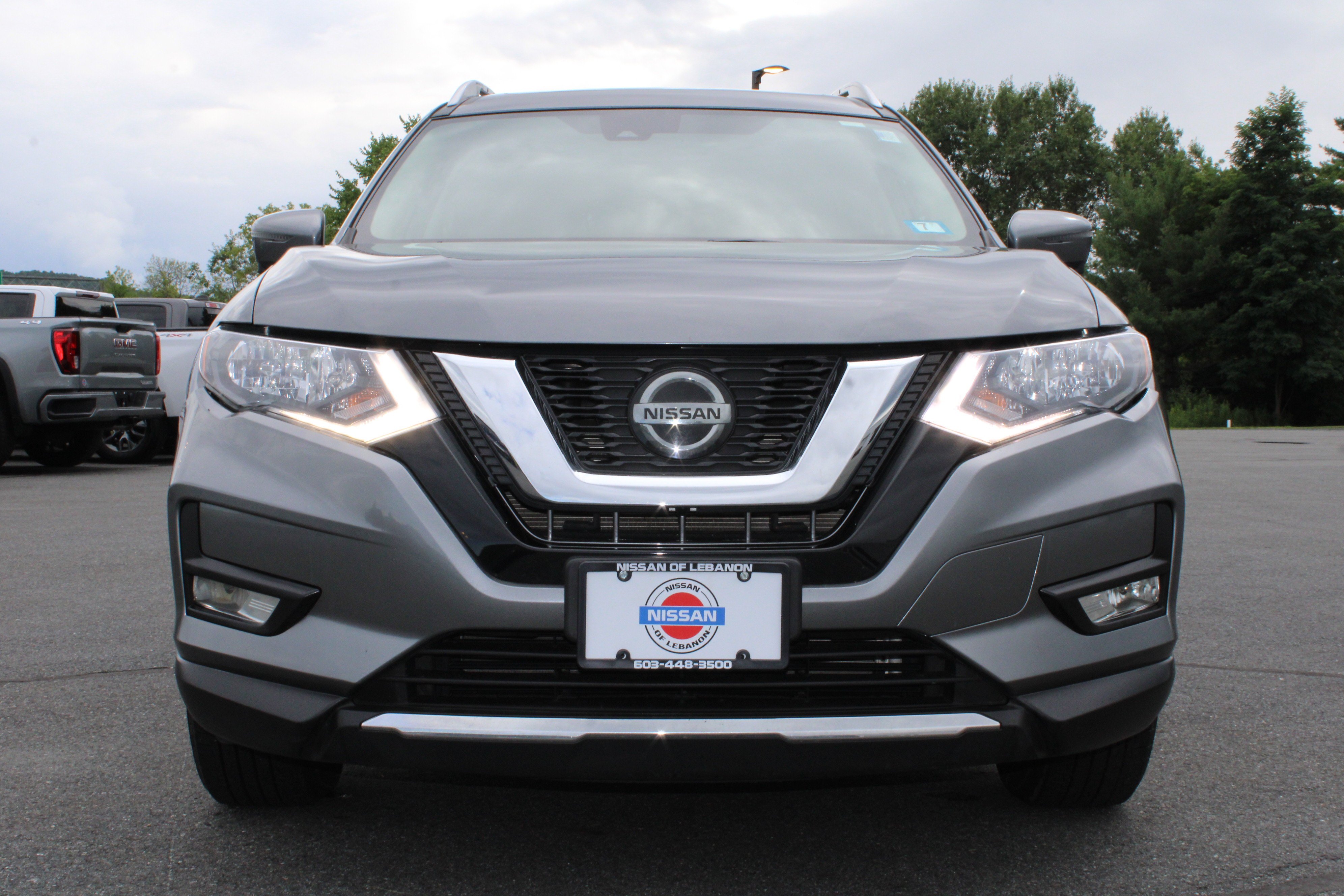 Used 2020 Gun Metallic Nissan SV image 3