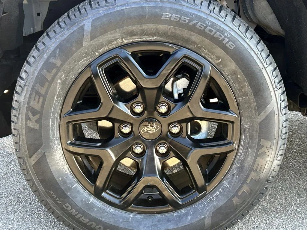Used 2022 Avalanche Ford Lariat image 9