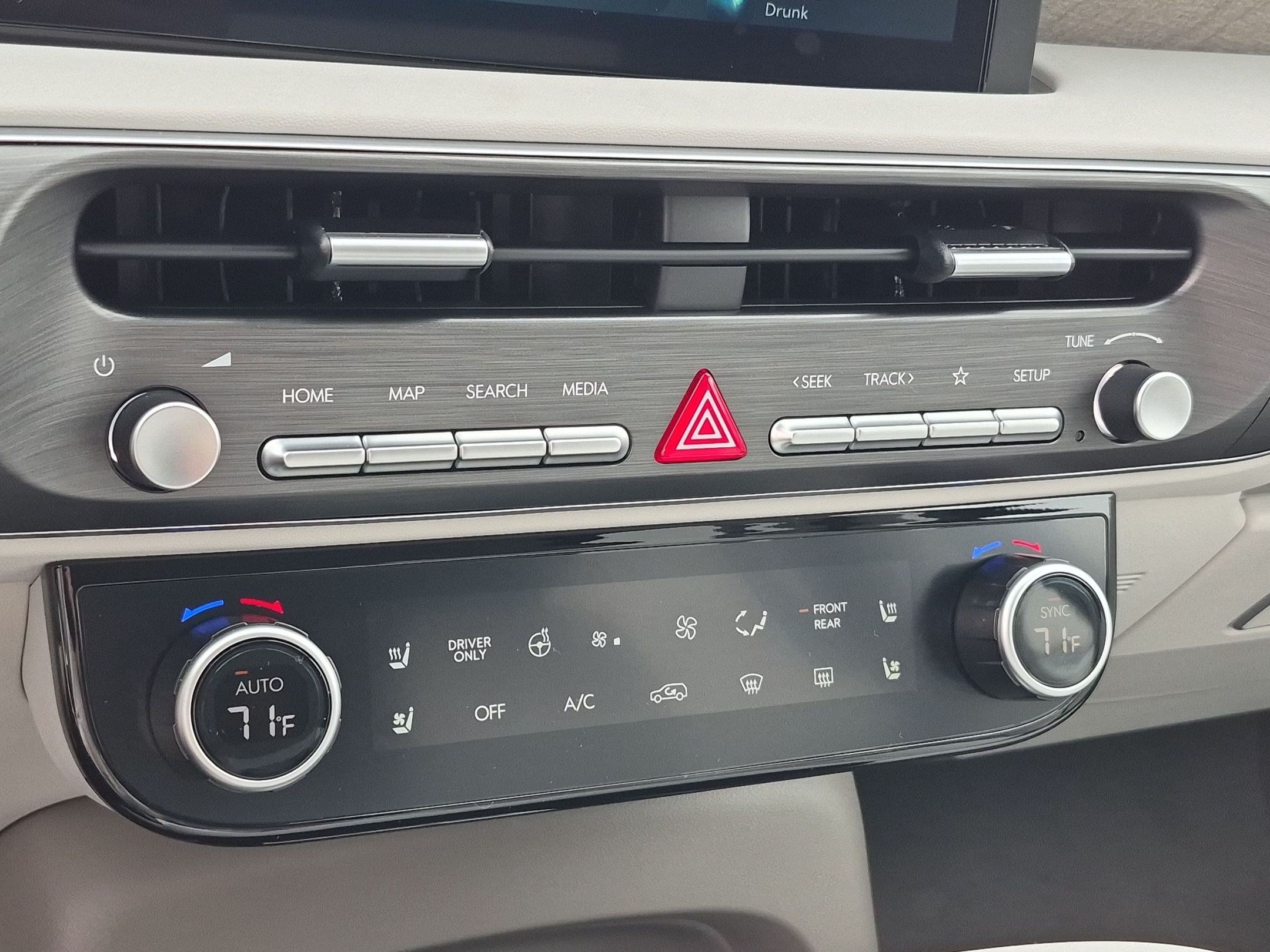 New 2027 Titan Green Pearl Hyundai SEL Premium 7P image 26