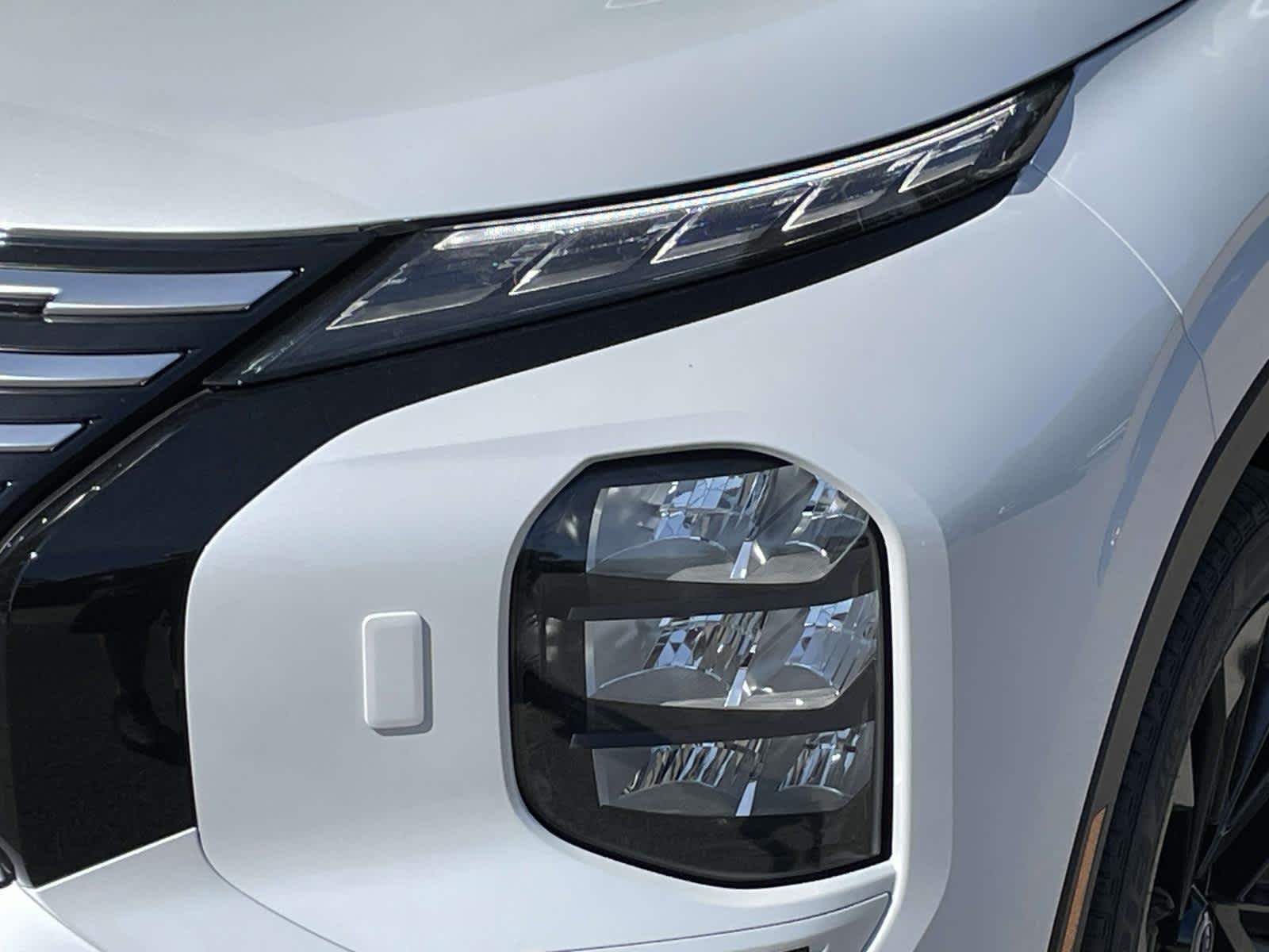 New 2026 Alpine Frost Nissan SL image 13