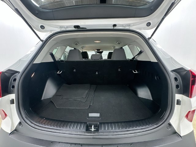 Used 2023 White Kia LX image 20