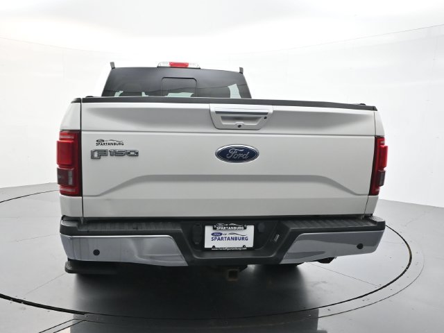 Used 2017 White Platinum Clearcoat Metallic Ford Lariat image 6