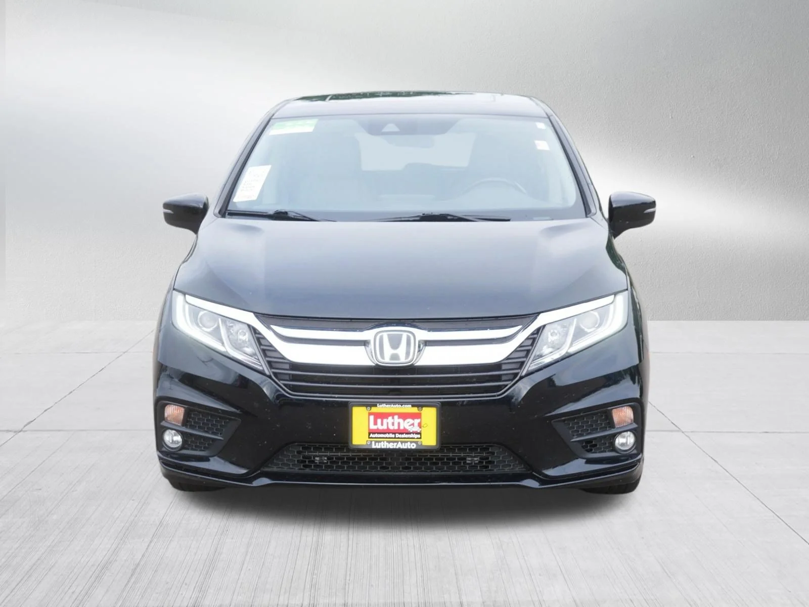 Used 2018 Honda Odyssey EX-L with VIN 5FNRL6H75JB079736 for sale in Cambridge, Minnesota