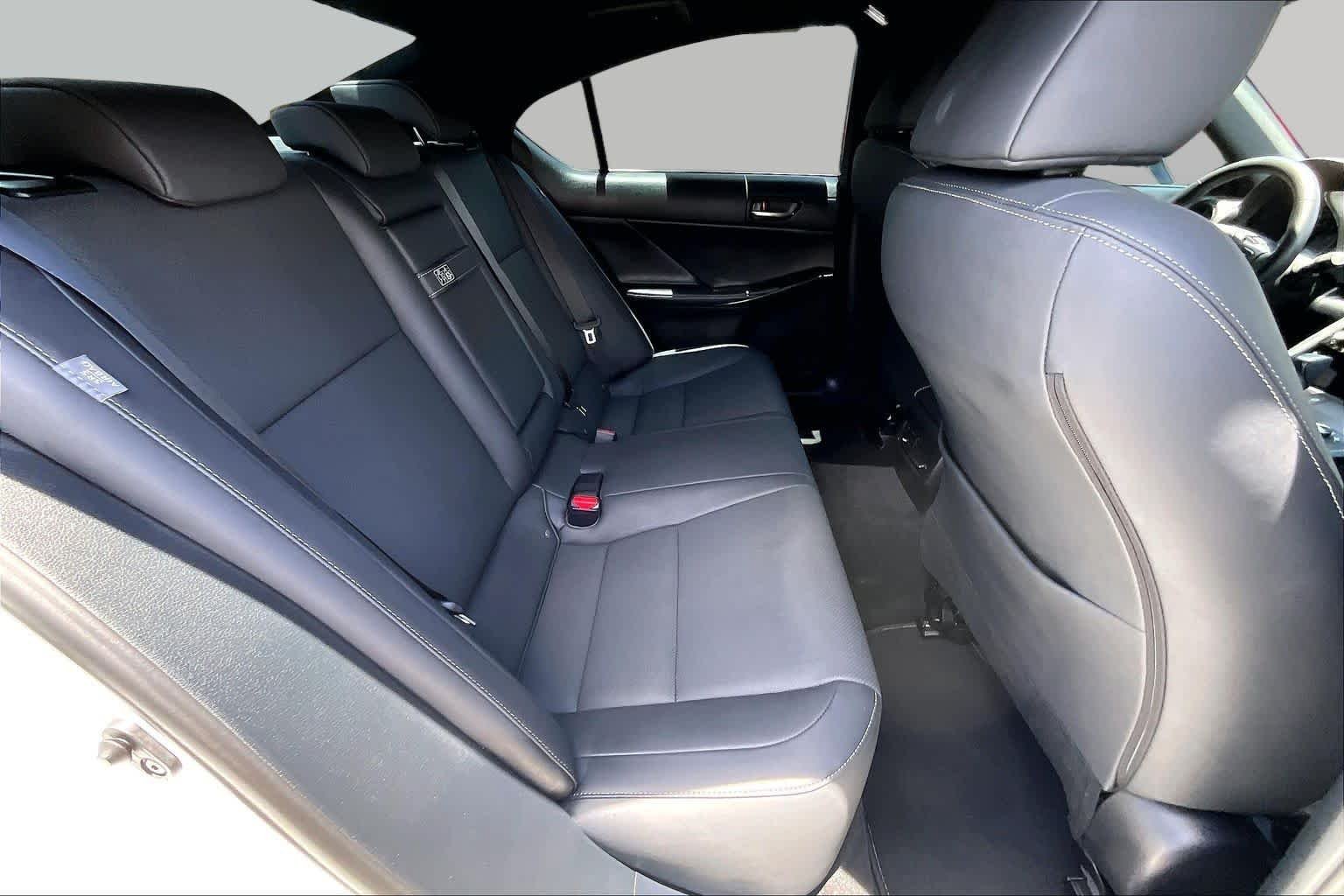 Used 2025 Ultra White Lexus F SPORT Design image 20