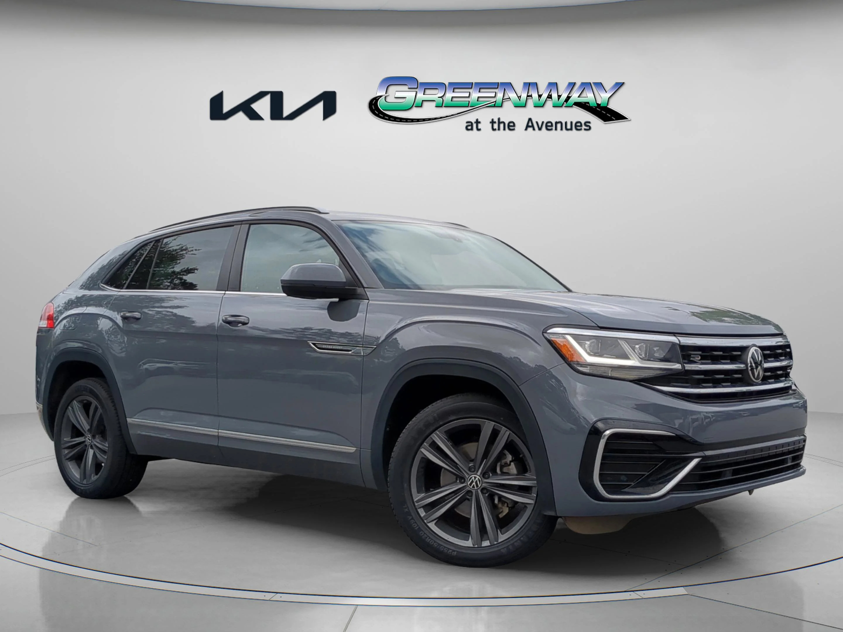2021 Volkswagen Atlas Cross Sport SE w/Tech R-Line